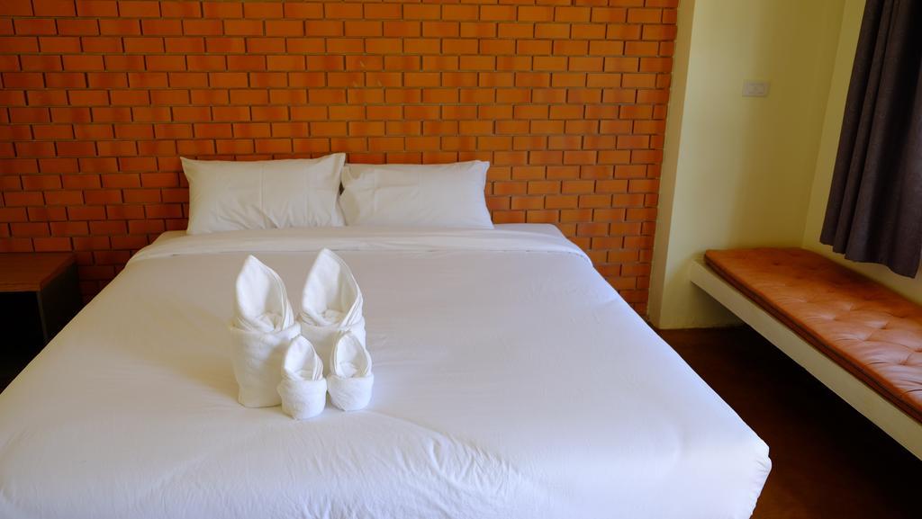 Wangpla Villa Resort Nakhon Sawan Quarto foto